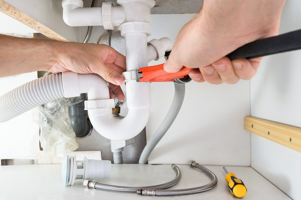 Five Essential Plumbing Tools Every Household